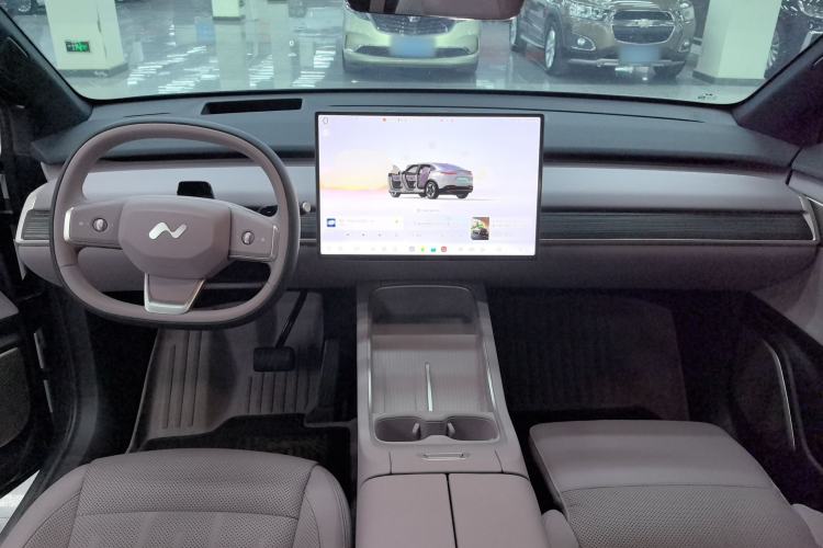 Used ONVO L60 2024 60 kWh Rear-Drive Version
