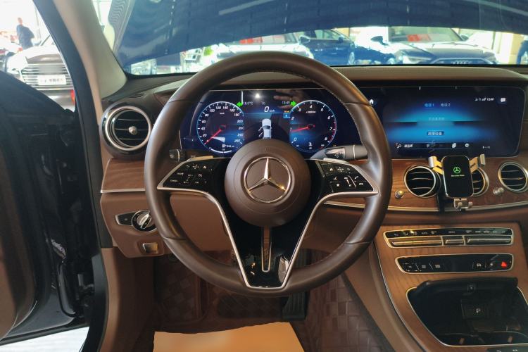 Used Mercedes-Benz E-Class 2023 Updated E 300 L Luxury Edition
