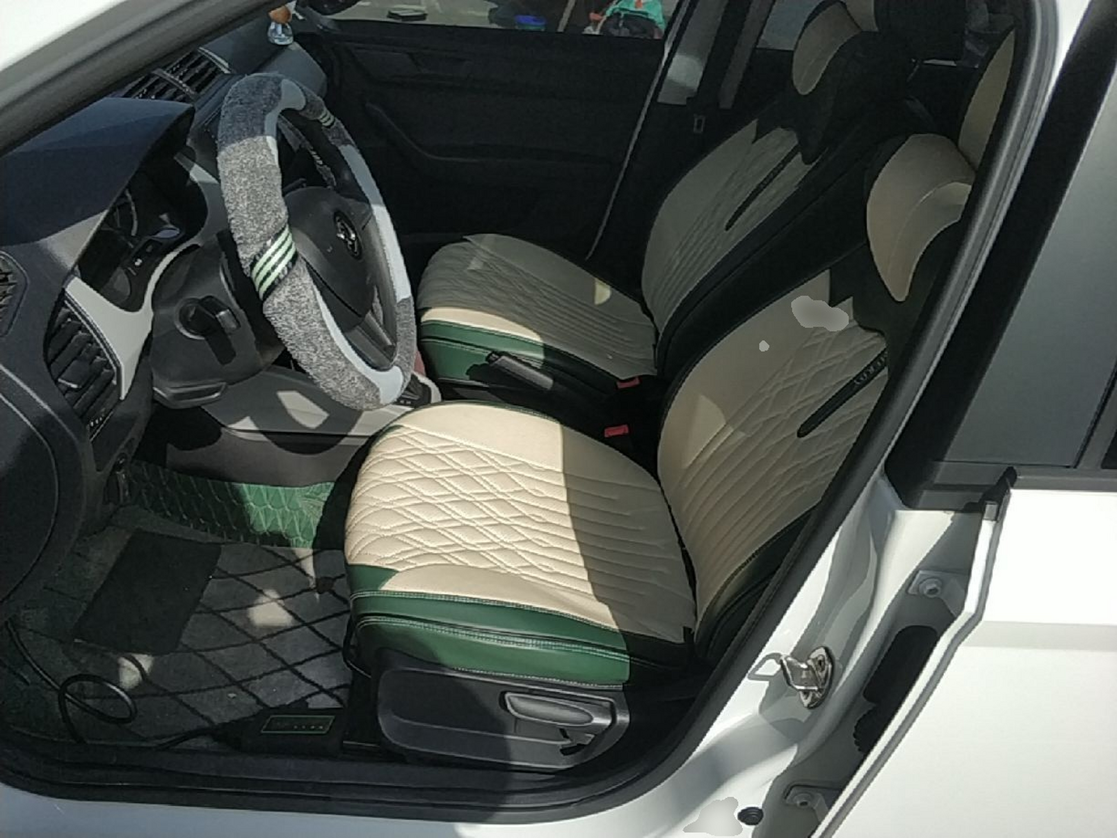 Interior delantero