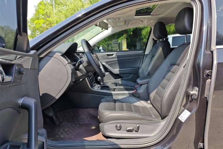 Used Volkswagen Passat 2017 330TSI DSG Luxury Edition