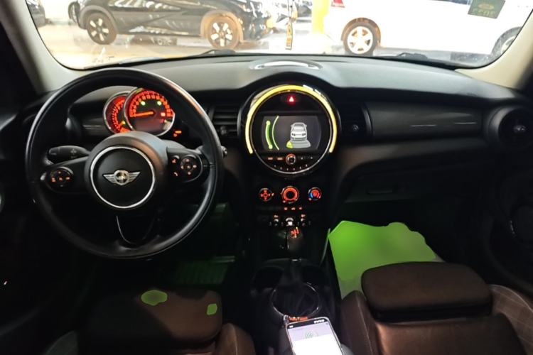 Used MINI 2015 1.5T COOPER Fun Five-Door Edition
