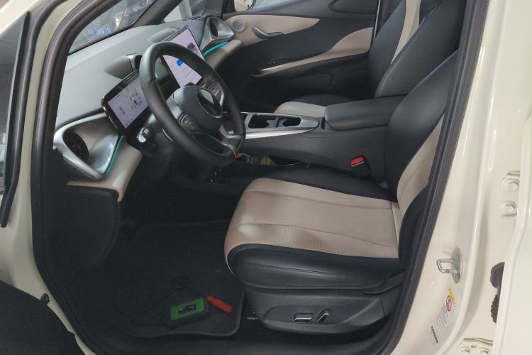 Used BYD Dolphin 2025 Intelligent Driving Version 410 km Fashion Edition
