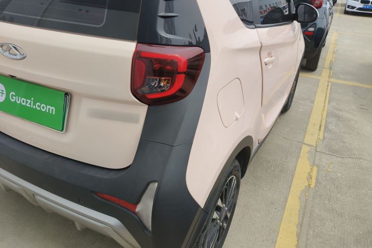 Used Chery QQ Little Ant 2022 Revised Version Sweet Pink Edition Half-Sugar Version Lithium Iron Phosphate 30.7 kWh 30 kW 301 km