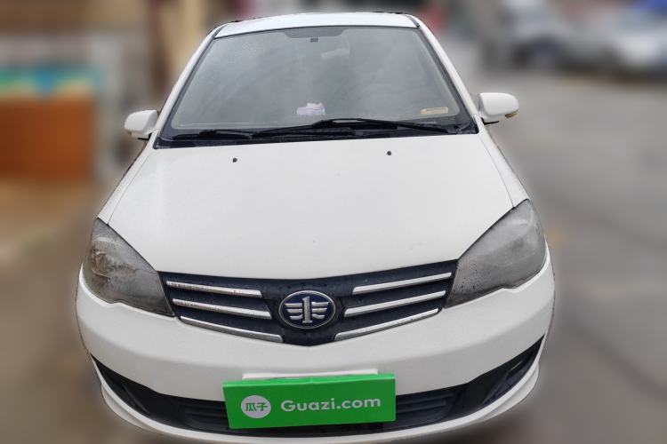 Used FAW Weizhi V5 2012 1.5L Manual Entry-Level Trim