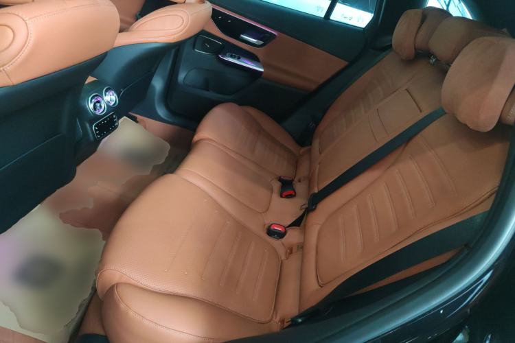 Used Mercedes-Benz GLC 2025 Refresh GLC 260 L 4MATIC Dynamic Edition Left Rear Seat