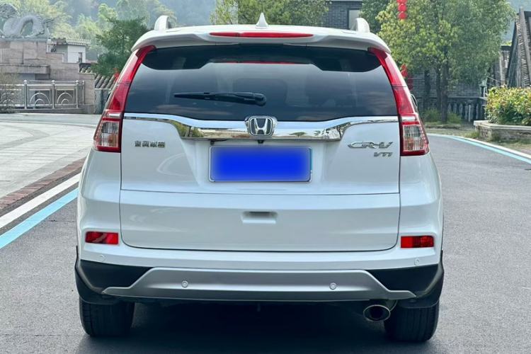 Used Honda CR-V 2015 2.4L two-wheel drive luxury version Exterior 2