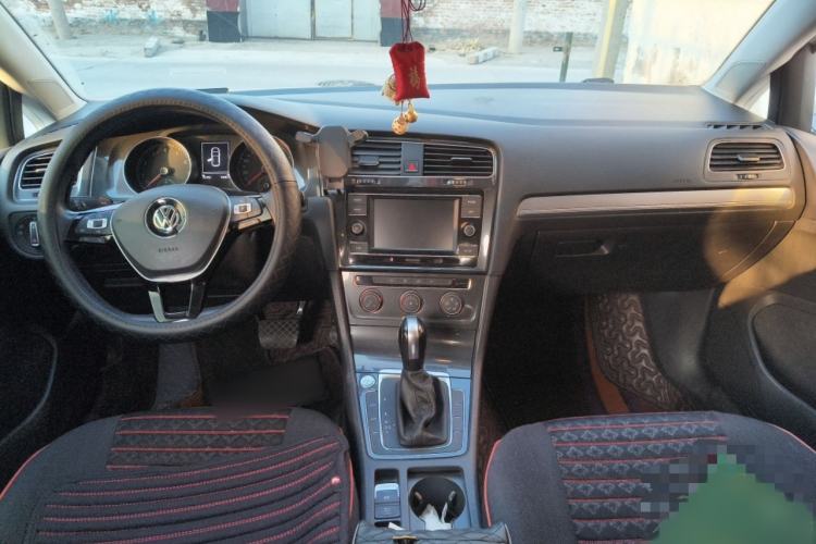 Used Volkswagen Golf 2018 1.6L Automatic Comfort Model
