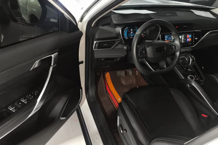 Used Farizon FX 2020 1.8T Smart Connect Edition 4 Seats
