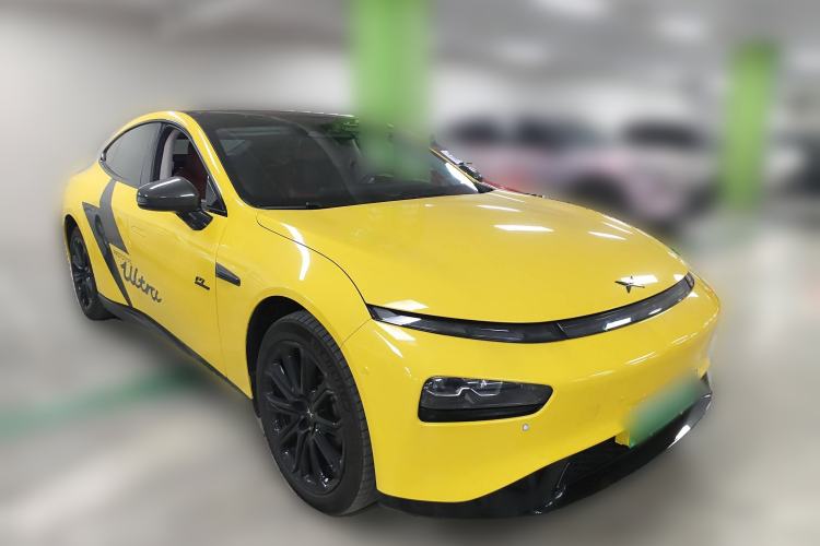 Used XPeng P7 2022 562E Performance Edition Front Right 45 Deg