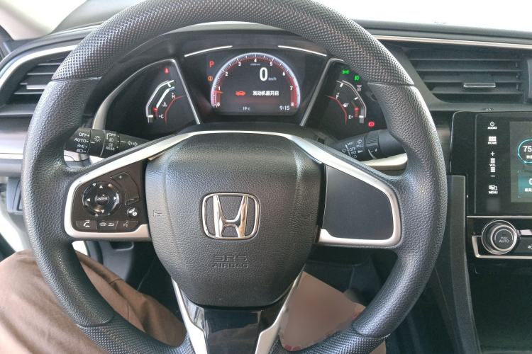 Used Honda Civic 2019 220TURBO CVT Dynamic Edition China VI Emission Standard Steering Wheel