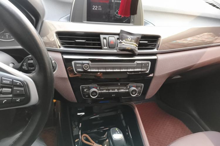 Used BMW X1 2018 sDrive18Li Luxury Model
