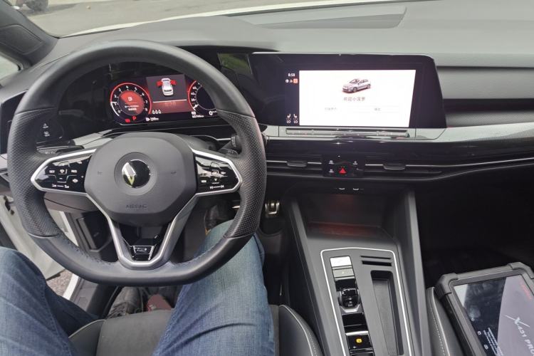 Used Volkswagen Golf 2021 280TSI DSG R-Line Center Console