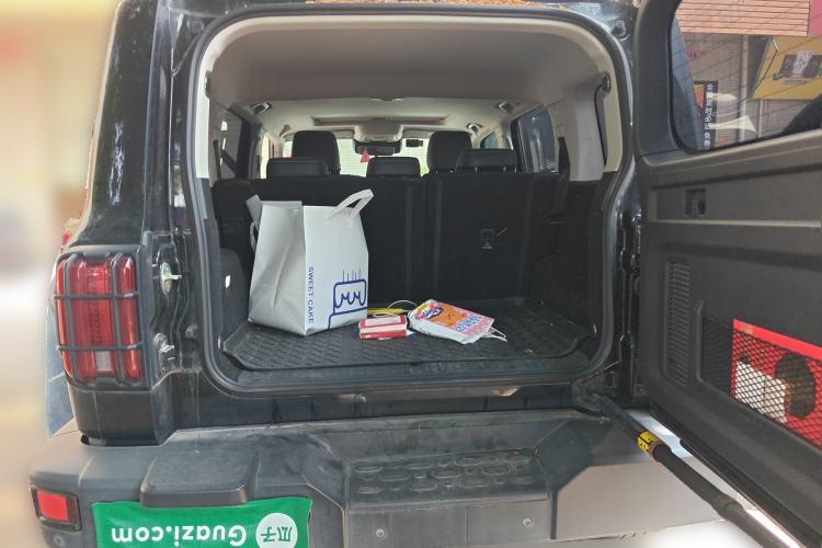 Used Tank 300 2023 Off-Road Edition 2.0T Challenger Trunk