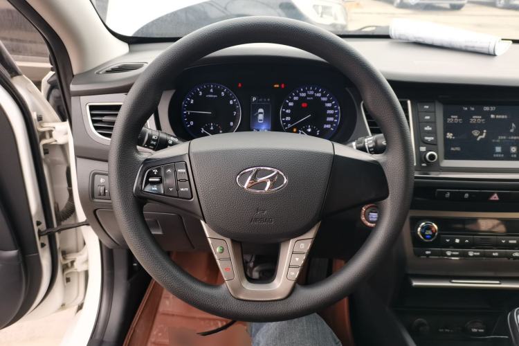 Used Hyundai Mistra 2016 1.8L Automatic Smart GLS