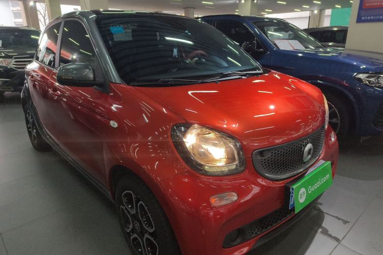 Used smart forfour 2016 0.9T 66 kW Pioneer Edition