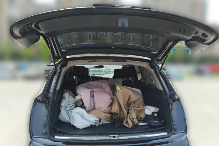 Used Audi Q7 2012 3.0 TDI Leading Model Trunk