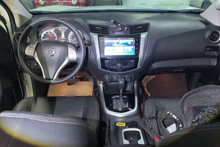 Used Nissan Terra 2020 2.5L XL Upper 4WD Automatic Four-Wheel Drive Luxury Edition Center Console