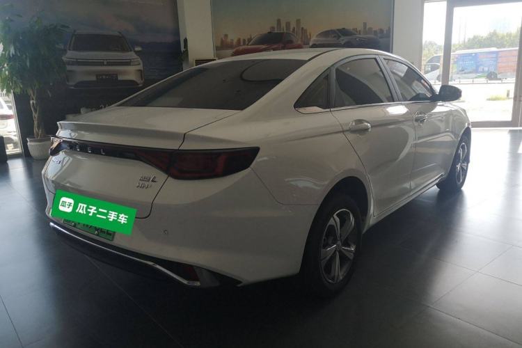 Used Geely Auto Emgrand L HiP 2024 Champion Edition 1.5TD-DHT Pro 100KM Superior Model
