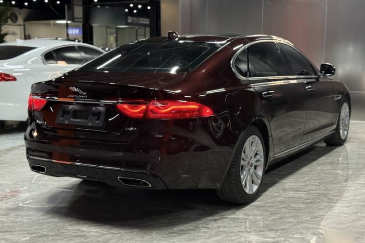 Used Jaguar XFL 2018 XFL 2.0T 250 PS Premium Edition