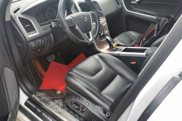 Used Volvo XC60 2016 T5 Smart Upgrade Model
