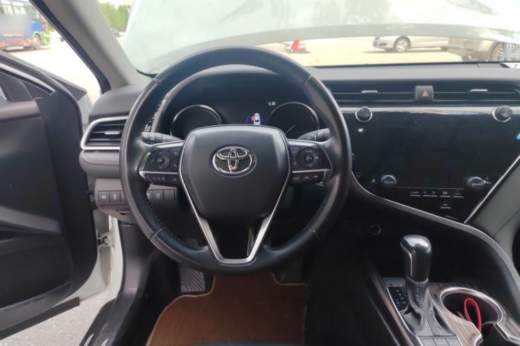 Used Toyota Camry 2019 Revised Version 2.5G Luxury Edition

