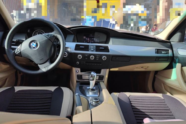 Used BMW 5 Series 2009 520Li Leading Model