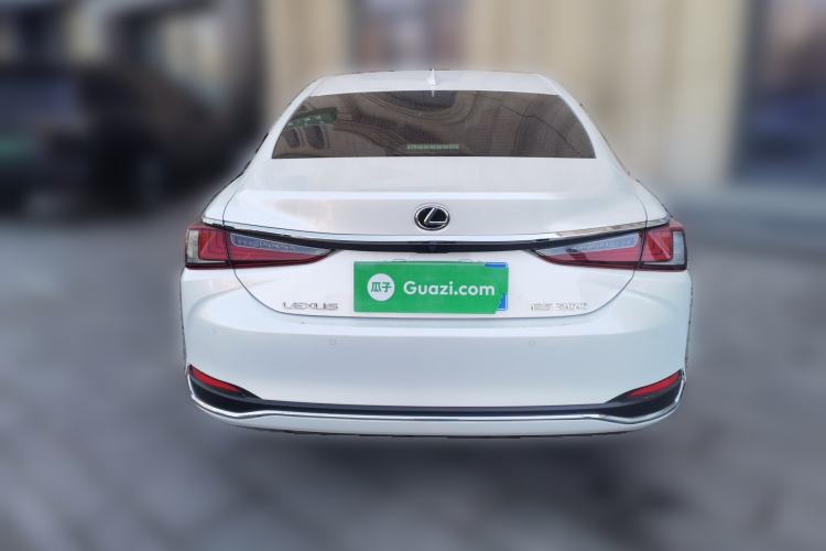 Used Lexus ES 2024 200 Premium Edition Rear