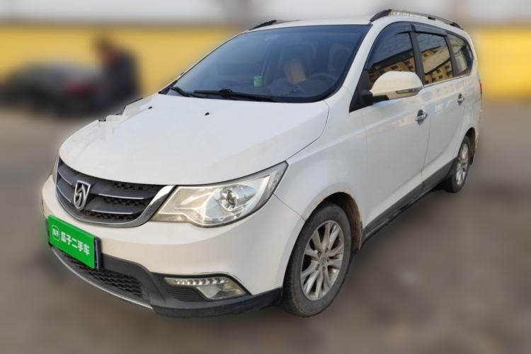Used Baojun 730 2014 1.5L manual Comfort version 7 seats