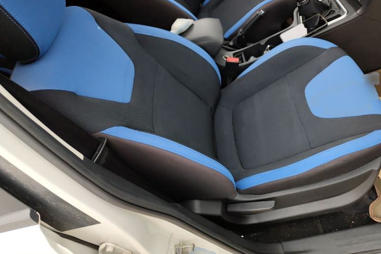 Used BAIC Weiwang M60 2017 1.5L Manual Silver Edition