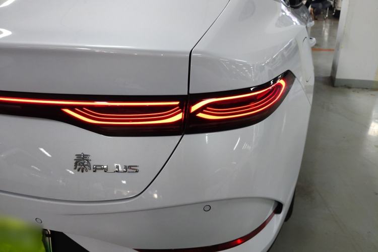 Used BYD Qin PLUS 2025 DM-i Smart Drive 55KM Leading Model
