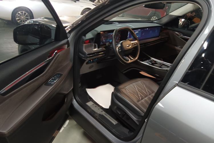 Used Ford Edge 2025 Ford Explorer L 2.0T EcoBoost E-Hybrid Four-Wheel-Drive 7-Seater Supreme Model
