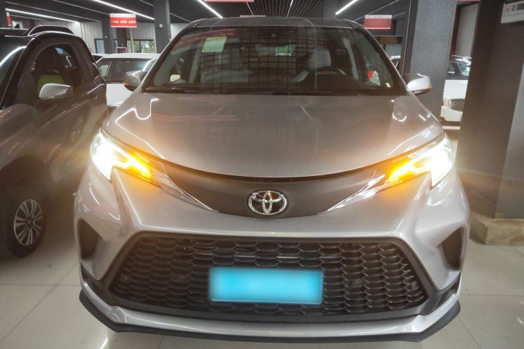 Used Toyota Granvia 2024 2.5L Hybrid Comfort Edition