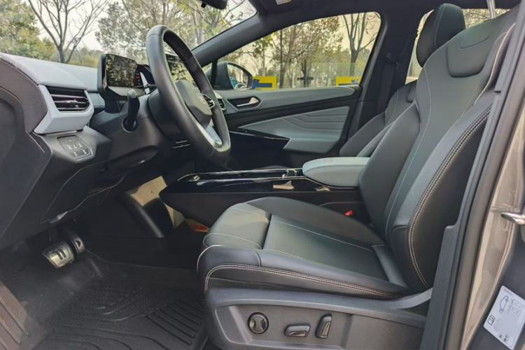 Used Volkswagen ID.4 X 2024 Pure & Smart Edition