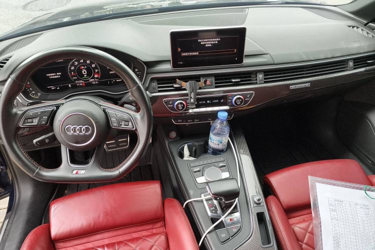 Used Audi S4 2018 S4 3.0TFSI Center Console