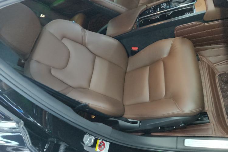 Used Volvo S90 2020 Facelifted T5 Zhiyi Luxury Edition
