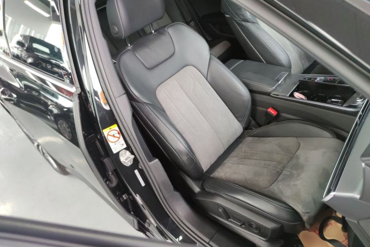 Used Audi A6L 2022 40 TFSI Luxury Dynamic Model Right Front Seat