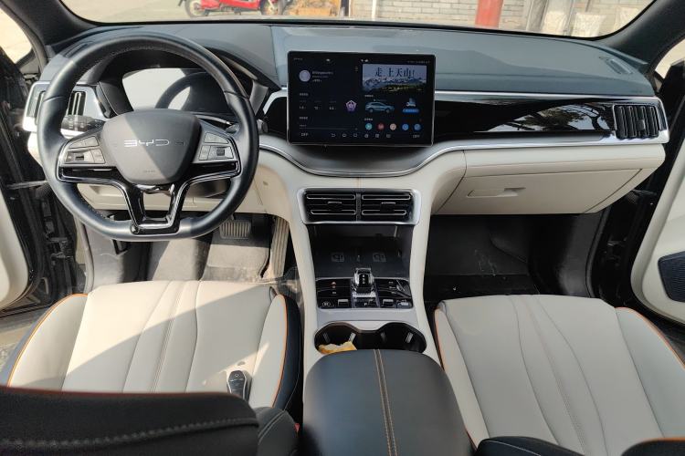 Used BYD Song PLUS New Energy 2023 Champion Edition EV 520KM Prestige Model
