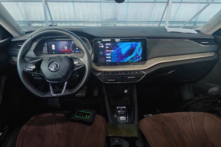 Used Skoda Octavia 2022 PRO TSI280 Luxury Edition Center Console