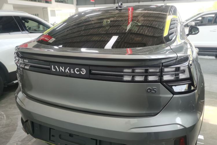 Used Lynk & Co 05 2020 2.0TD Two-Wheel Drive Shine Halo
