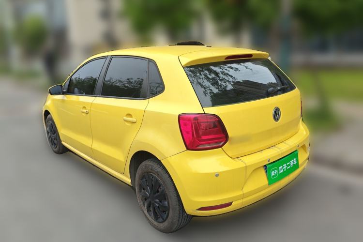 Used Volkswagen Polo 2014 1.4L Manual Fashion Edition