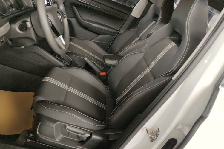 Used Skoda Kamiq 2020 Facelift GT 1.5L Automatic Comfort Edition China VI Standard
