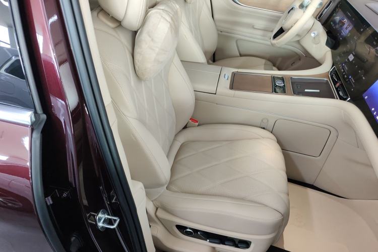 Used Hima AITO M9 2025 Extended-Range Ultra Version 52 kWh 6-Seater
