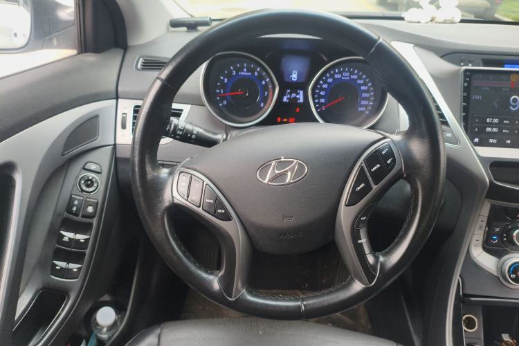 Used Hyundai Elantra (5th Generation / Langdong) 2015 1.6L Automatic Leading Model