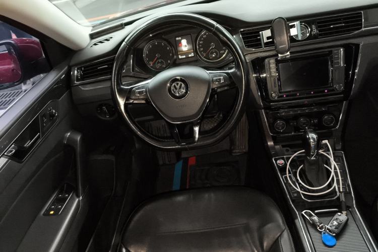 Used Volkswagen Passat 2016 330TSI DSG Prestige Edition Steering Wheel