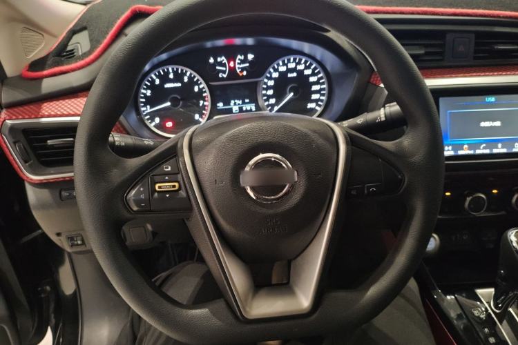 Used Nissan Lannia 2016 1.6L CVT Smart Cool Edition Steering Wheel