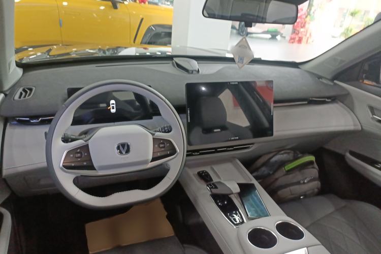 Used Changan UNI-Z New Energy 2024 Blue Whale Smart Electric iDD 125km Beyond Edition