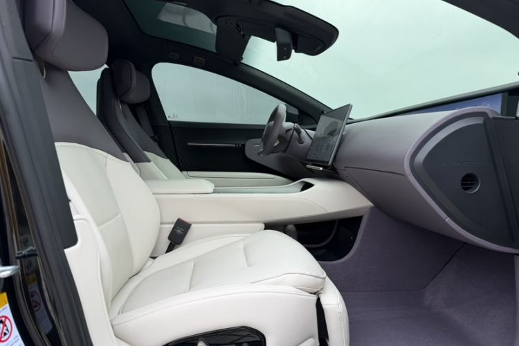 Used Avatr 12 2025 Max All-Electric Version Right Front Seat