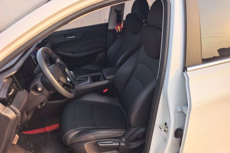 Used Roewe i5 2024 1.5L CVT Luxury Edition