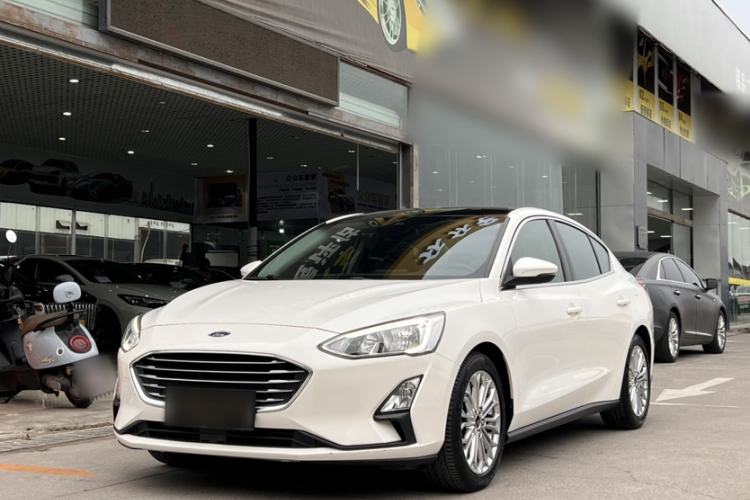 Used Ford Focus 2019 Sedan EcoBoost 180 Automatic Titanium Edition