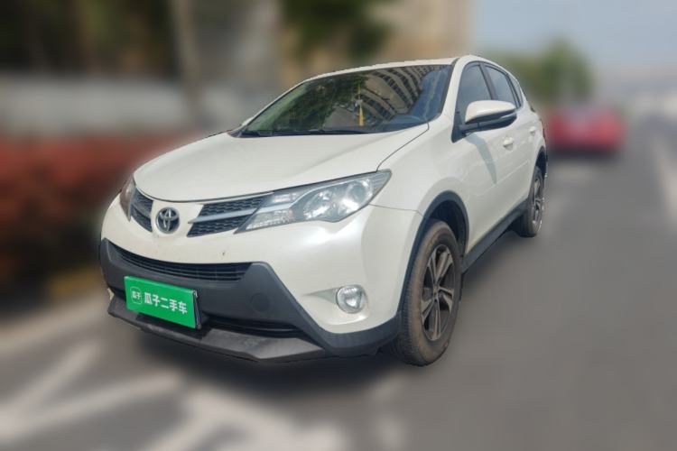 Used Toyota RAV4 2015 2.0L CVT Two-Wheel Drive Fashion Edition